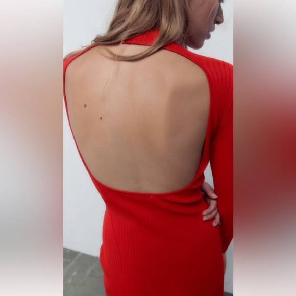 Zara red sweater dress with back opening - Picture 2 of 3